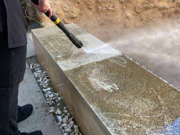 Best Sidewalk Pressure Washing  in Englishtown, NJ